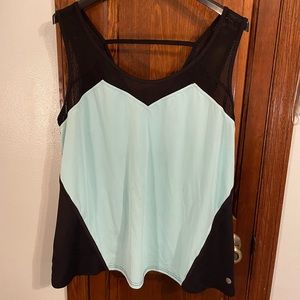 SOLD- Tank and shorts workout set